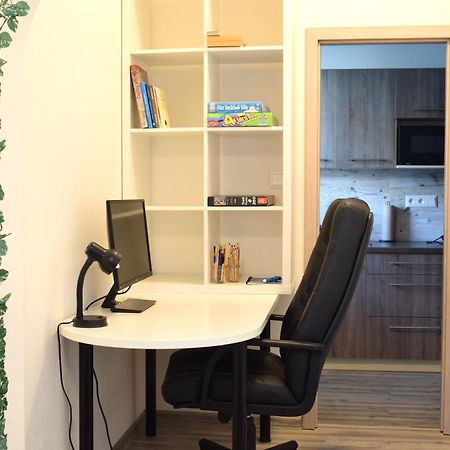 Charming Flat, Steps From Castle - Historic Part Appartement Bratislava Buitenkant foto