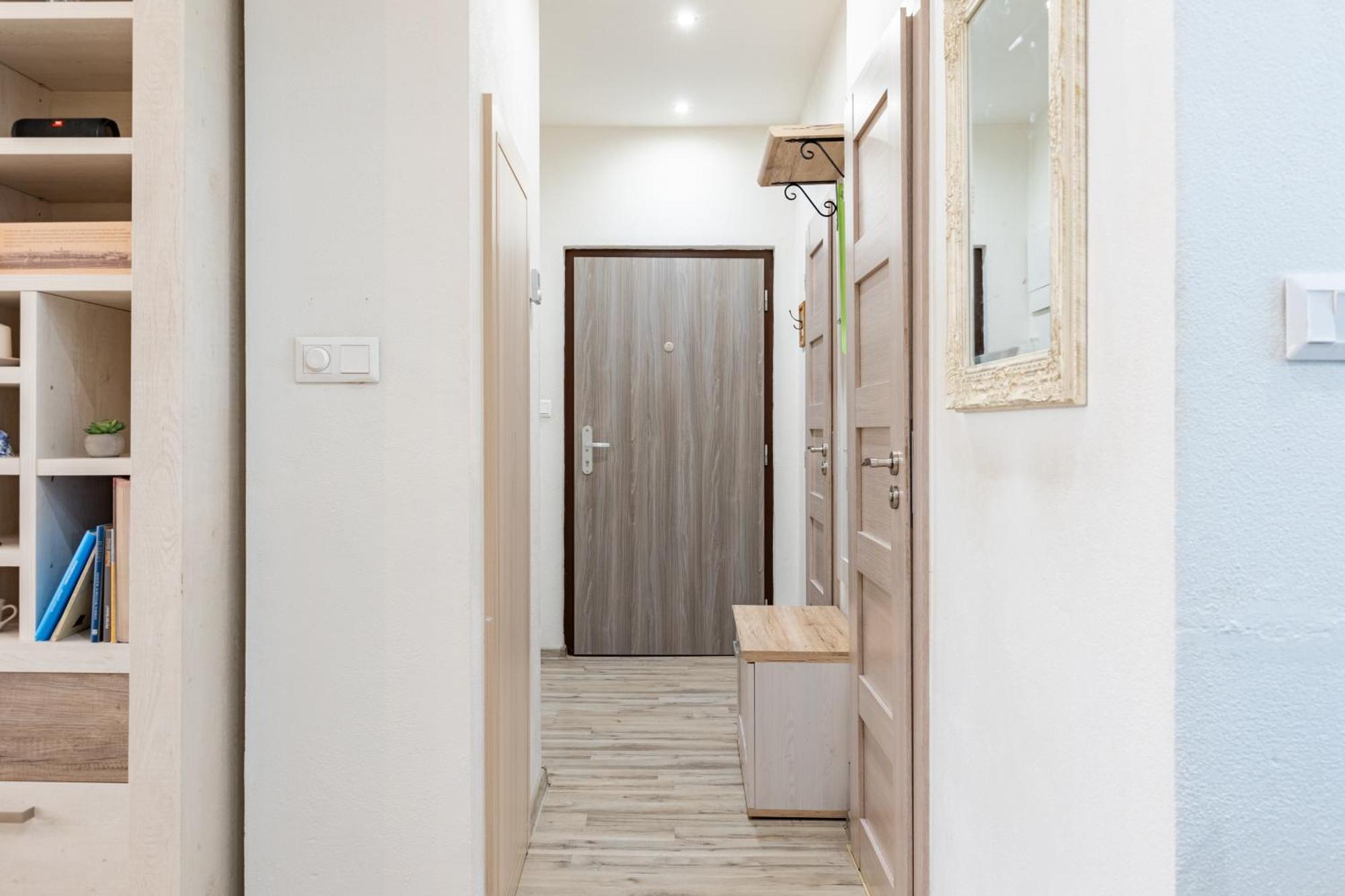 Charming Flat, Steps From Castle - Historic Part Appartement Bratislava Buitenkant foto
