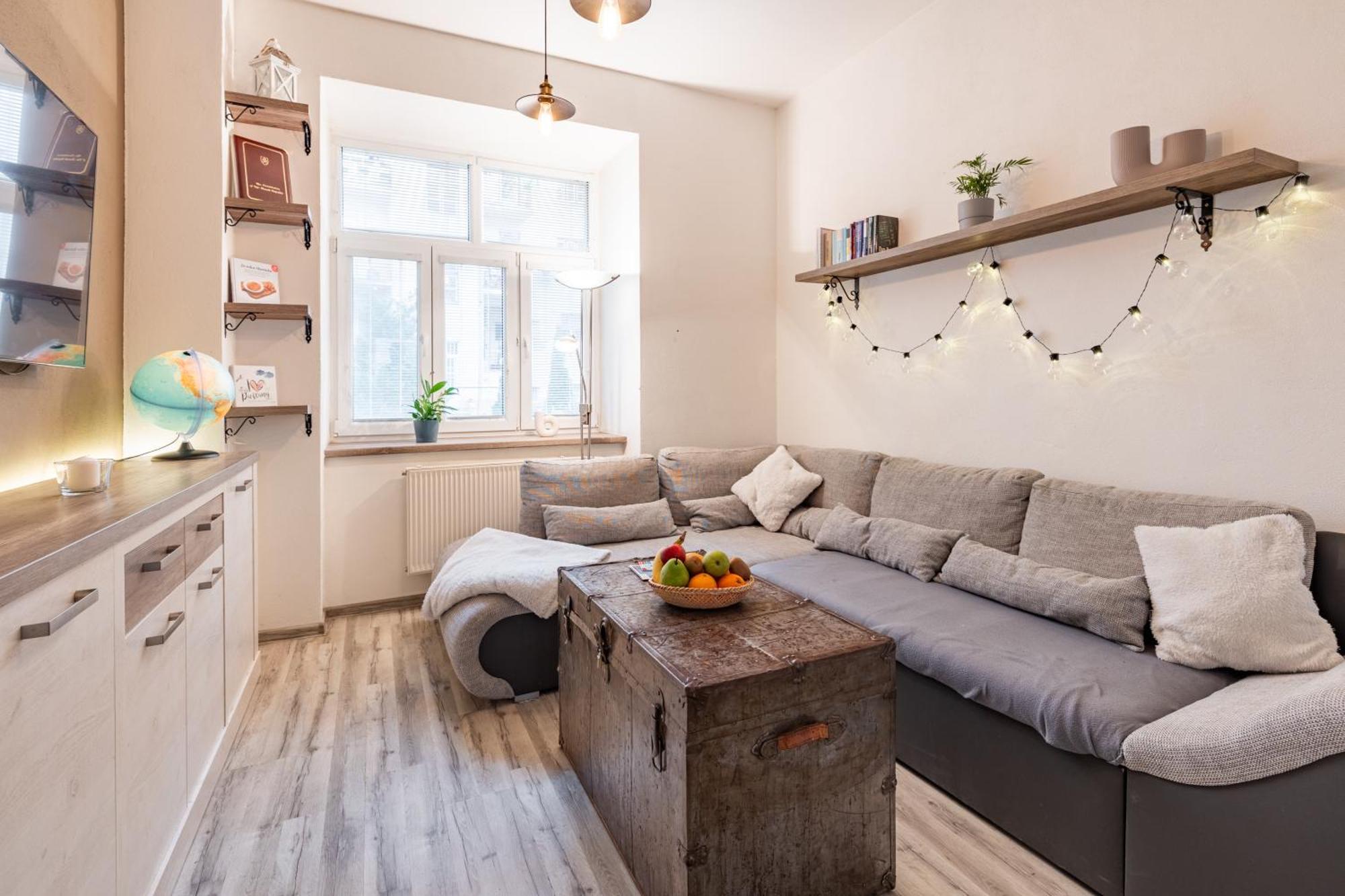 Charming Flat, Steps From Castle - Historic Part Appartement Bratislava Buitenkant foto