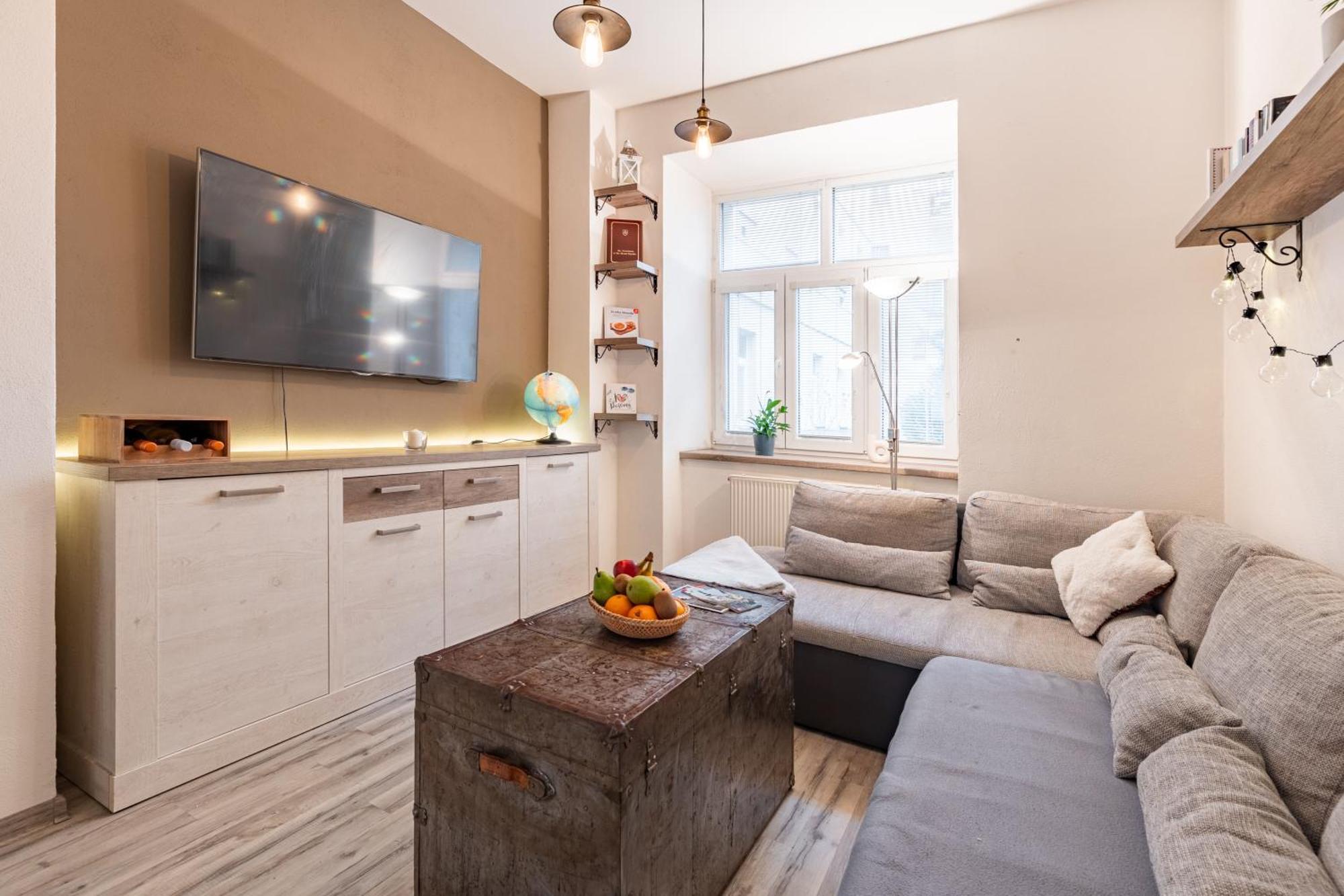 Charming Flat, Steps From Castle - Historic Part Appartement Bratislava Buitenkant foto